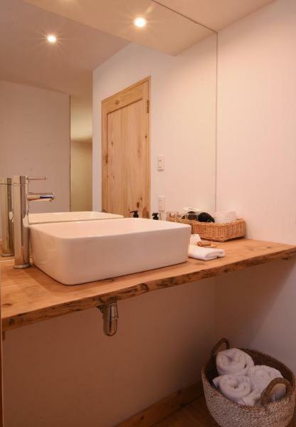 Raices Bed And Breakfast Coyhaique Exterior foto
